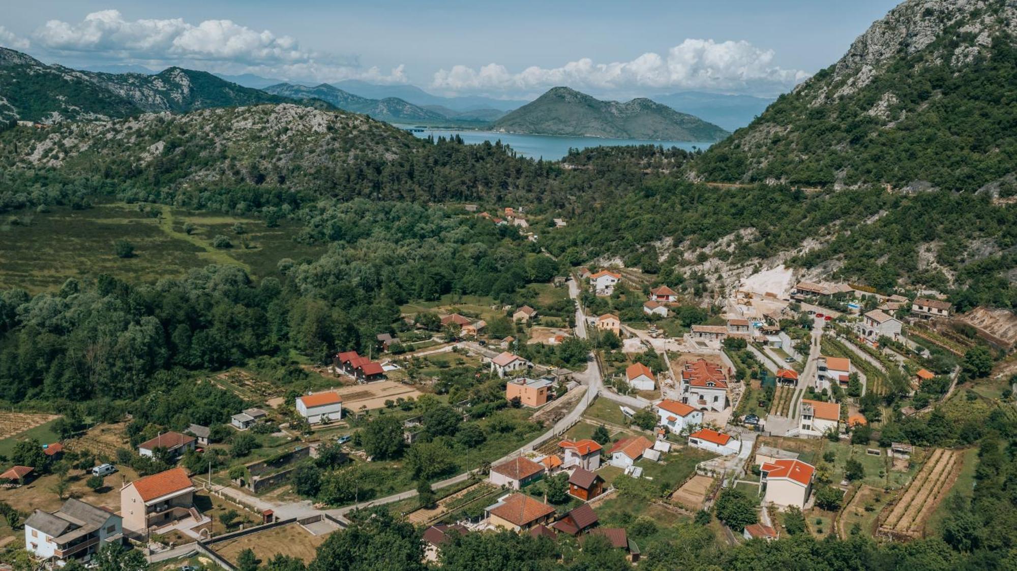 Ethno Lodge Ab Virpazar Exteriör bild