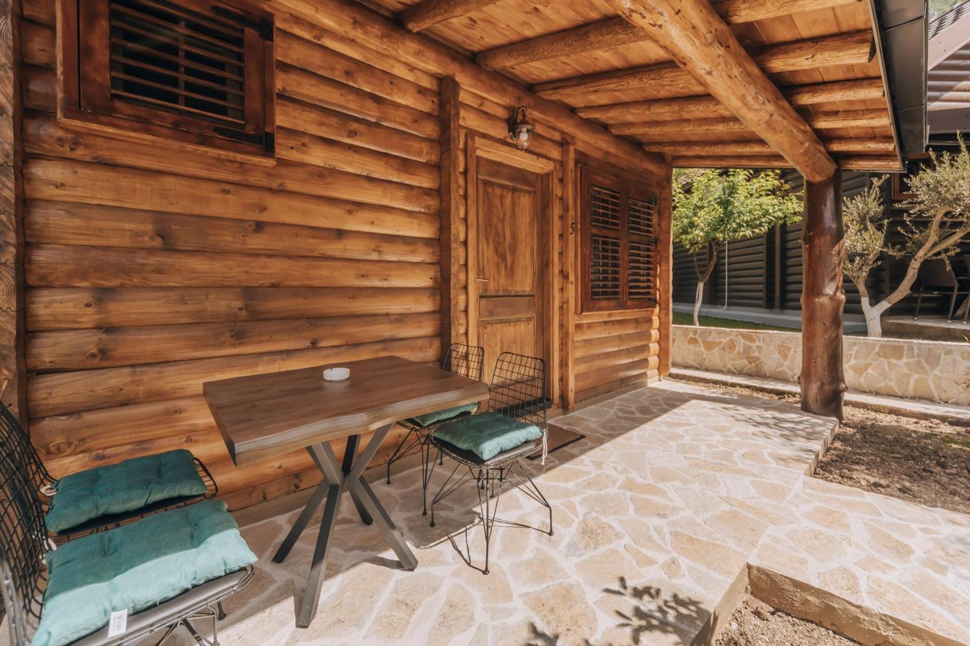 Ethno Lodge Ab Virpazar Exteriör bild