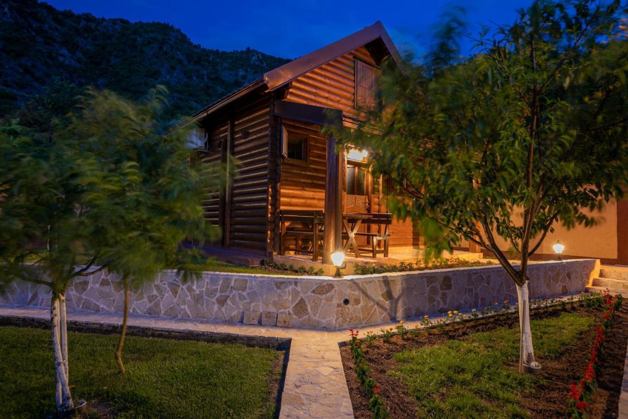 Ethno Lodge Ab Virpazar Exteriör bild