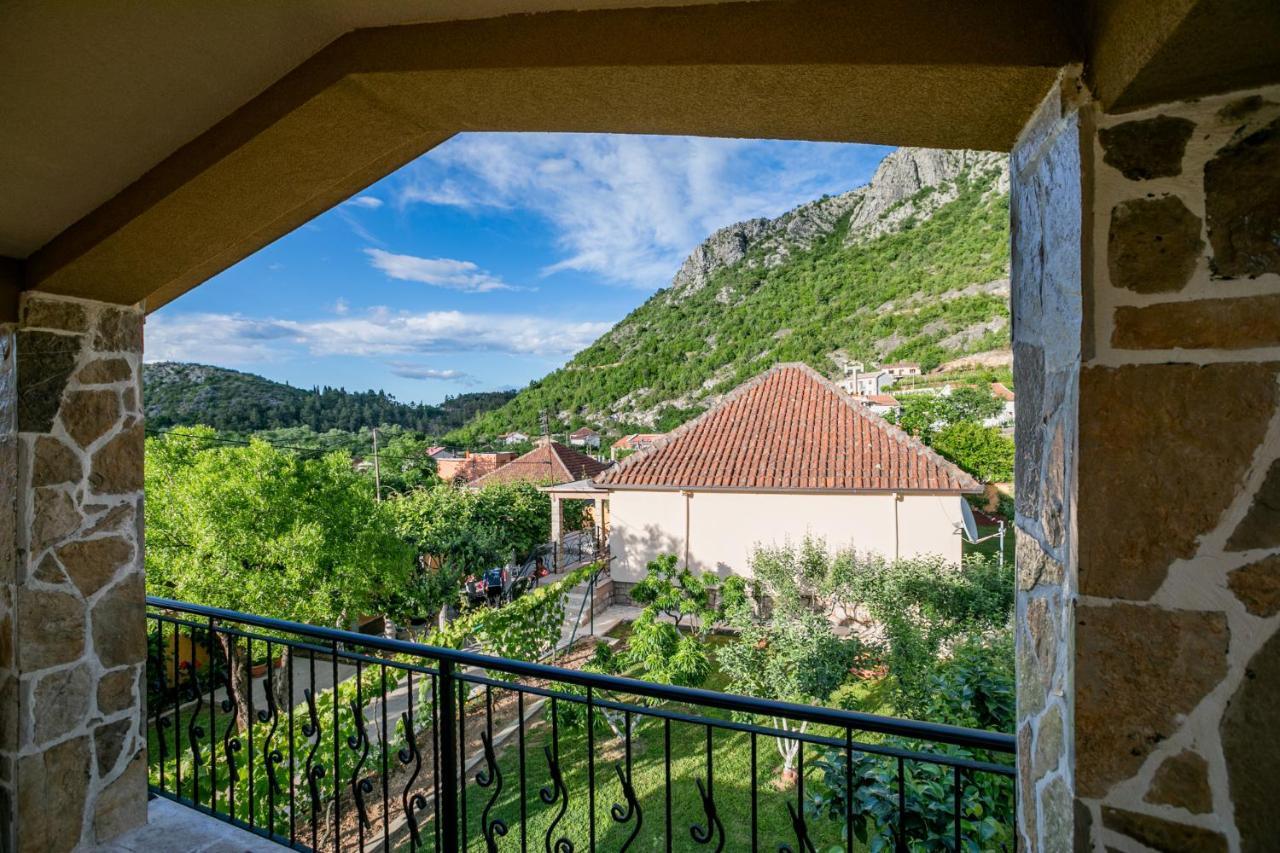 Ethno Lodge Ab Virpazar Exteriör bild